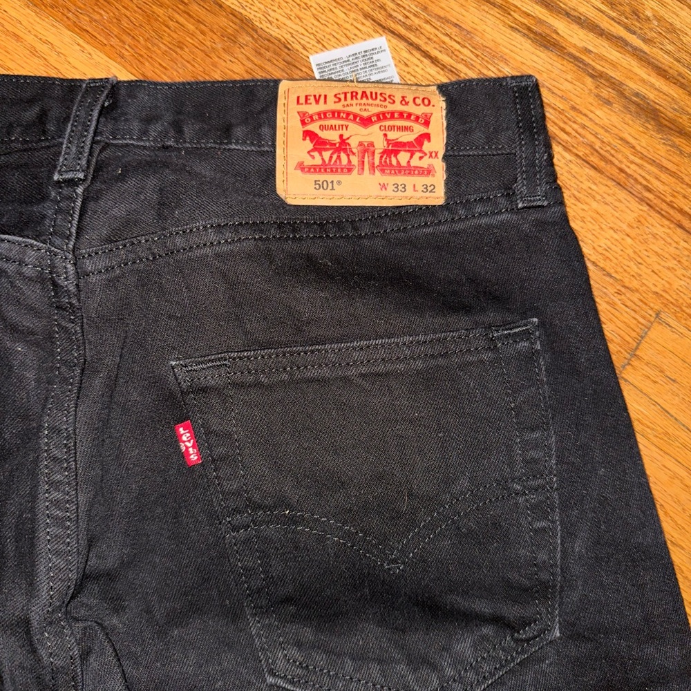 Black Levi’s Jeans